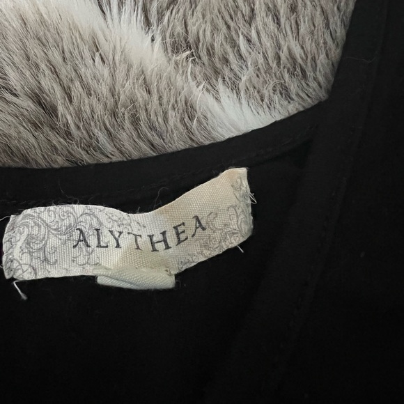 Alythea ruffle dress small - Picture 4 of 4